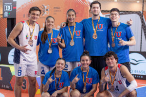 El equipo de Universidad de Chile en el FISU America 3x3.